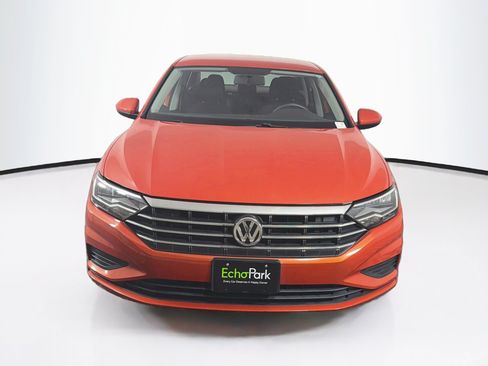 Used 2019 Volkswagen Jetta FWD image 2