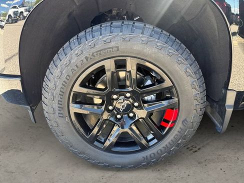Used 2024 Chevrolet Silverado 1500 RST w/ Redline Edition AWD/4WD image 14
