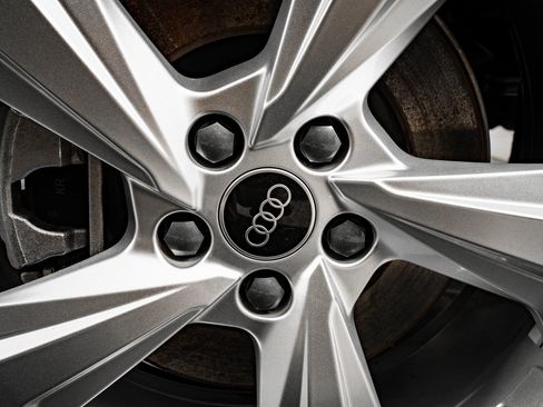 Used 2023 Audi Q5 2.0T Premium Plus w/ Premium Plus Package image 8