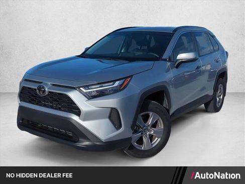 Used 2024 Toyota RAV4 XLE FWD image 1