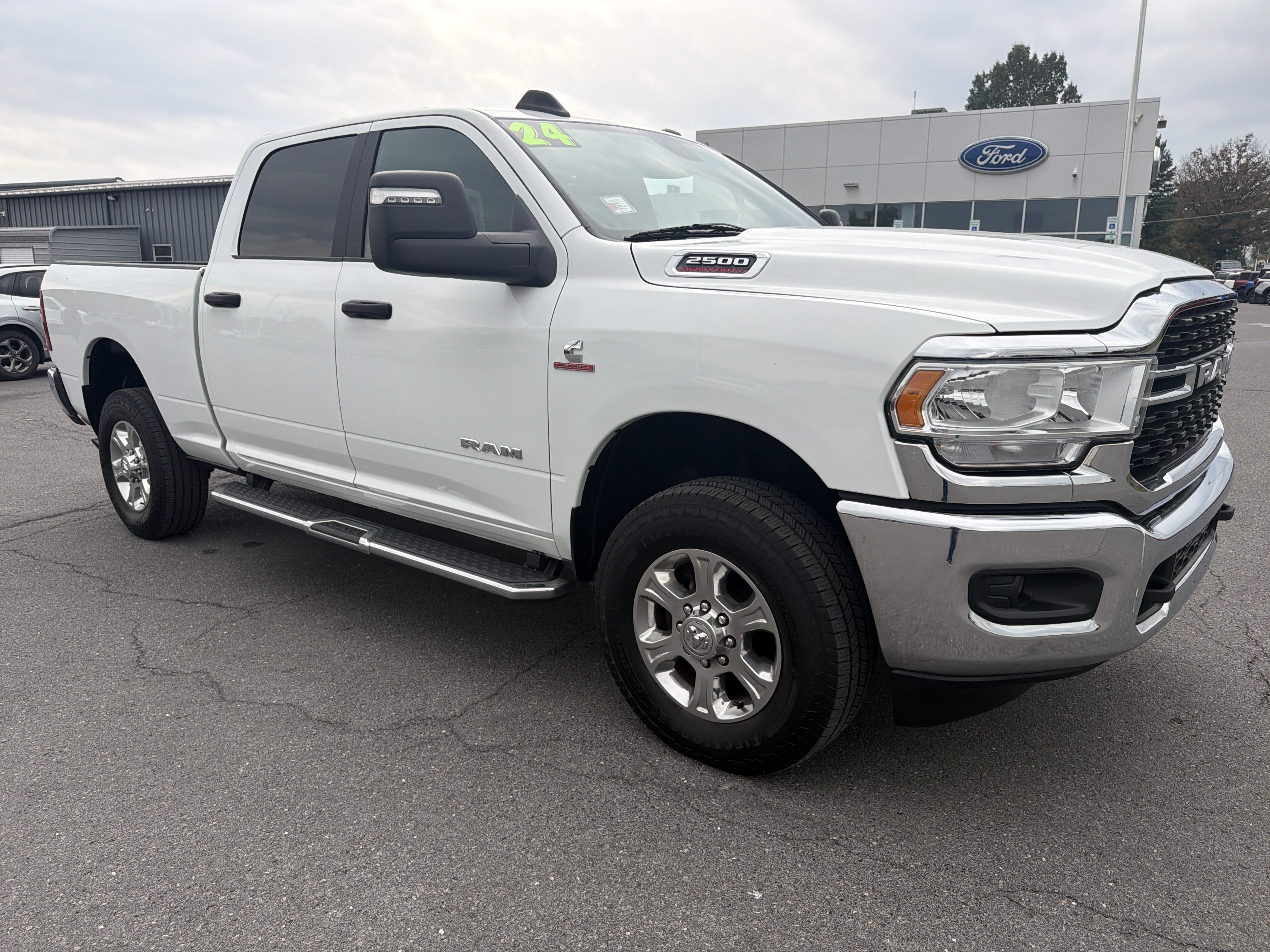 Used 2024 RAM 2500 Big Horn AWD/4WD image 1