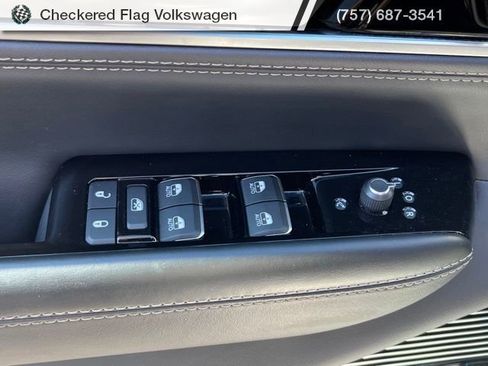 Used 2024 Jeep Grand Wagoneer L Series II w/ Quick Order Packagew 28T image 15