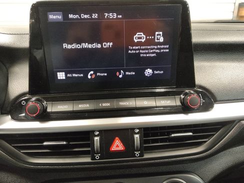 Used 2023 Kia Forte LXS image 25