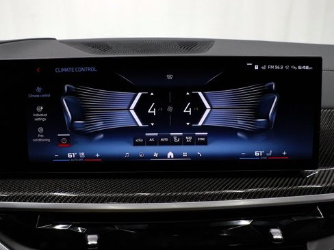 Used 2026 BMW X5 M60i image 39