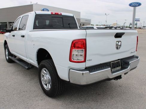 Used 2024 RAM 3500 Tradesman w/ Chrome Appearance Group AWD/4WD image 9