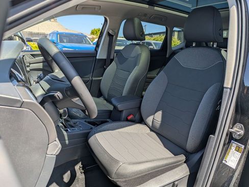 New 2026 Volkswagen Taos SE FWD image 26
