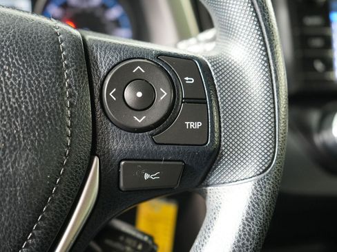 Used 2017 Toyota RAV4 LE FWD image 16