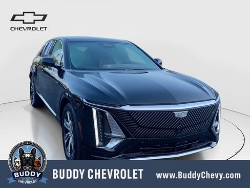 Used 2024 Cadillac Lyriq Luxury AWD/4WD image 1