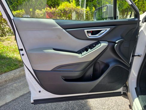 Used 2021 Subaru Forester Premium image 10