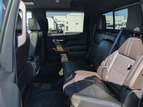 Used 2019 Chevrolet Silverado 1500 High Country w/ Technology Package image 26