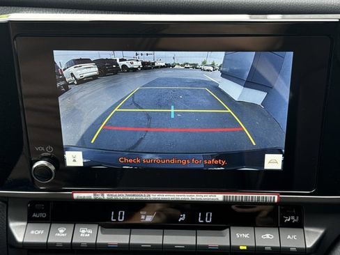 Used 2026 Toyota Camry SE w/ Convenience Package FWD image 8