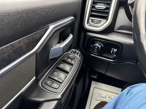 Used 2024 RAM 2500 Big Horn image 17