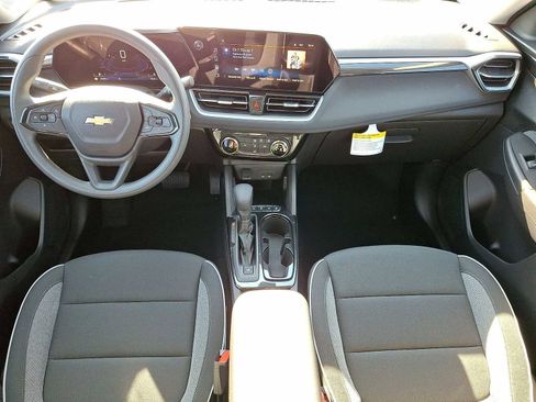 Used 2026 Chevrolet TrailBlazer LT w/ Driver Confidence Package image 11