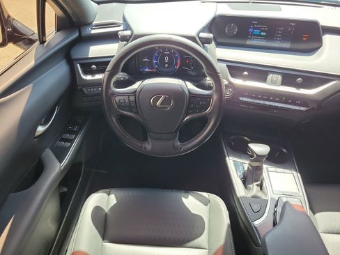 Used 2021 Lexus UX 200 FWD image 14
