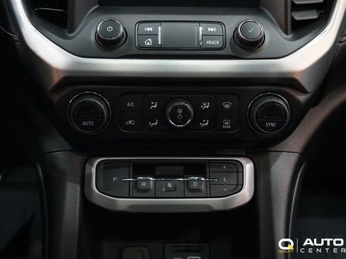 Used 2023 GMC Acadia SLE w/ Infotainment Package AWD/4WD image 18