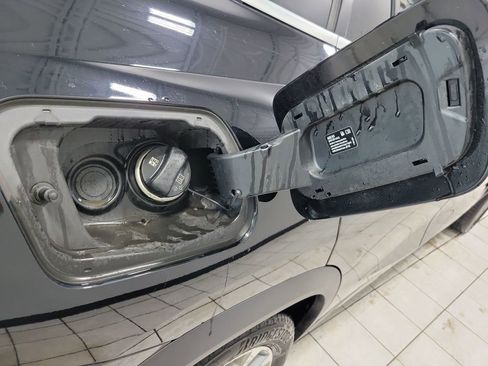 Used 2023 BMW X6 xDrive40i image 18