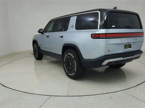 Used 2025 Rivian R1S Adventure image 70