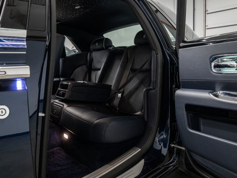 Used 2020 Rolls-Royce Ghost RWD image 22