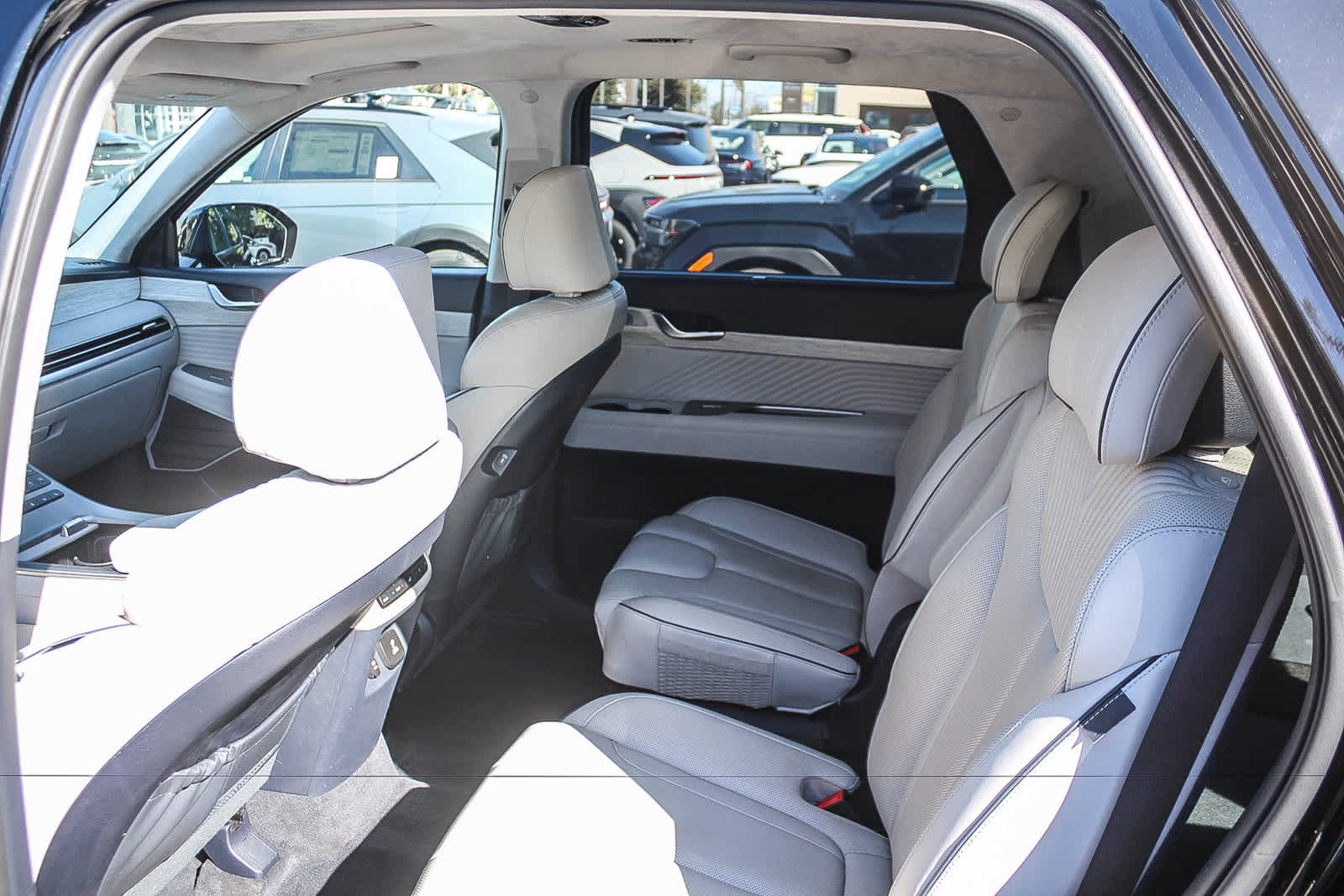 Used 2023 Hyundai Palisade Calligraphy FWD image 23