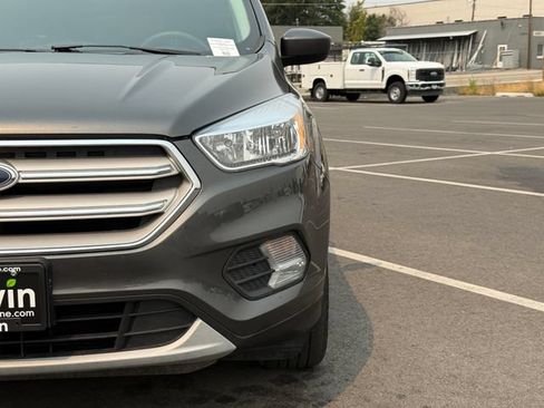 Used 2017 Ford Escape SE AWD/4WD image 7