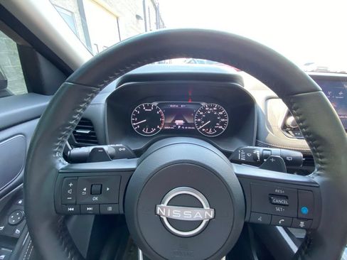 Used 2024 Nissan Rogue SV w/ SV Premium Package AWD/4WD image 14