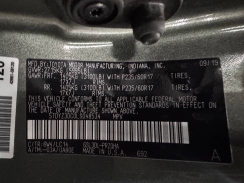 Used 2020 Toyota Sienna XLE 8 Passenger 4dr Mini Van image 39