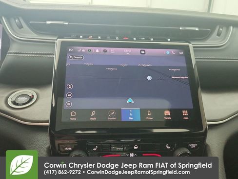 Used 2023 Jeep Grand Cherokee L Limited image 25