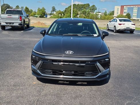 Used 2025 Hyundai Sonata SEL FWD image 8