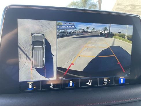 Used 2021 Chevrolet Suburban RST w/ Luxury Package image 14