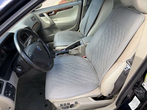 Used 2005 Volvo S60 2.5T AWD/4WD image 10