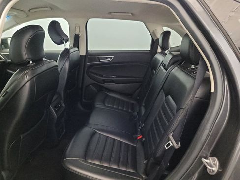 Used 2019 Ford Edge SEL w/ Equipment Group 201A AWD/4WD image 18