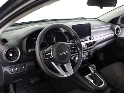 Used 2023 Kia Forte LXS w/ LXS Technology Package image 25