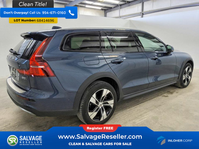 Used 2024 Volvo V60 B5 Cross Country Plus AWD/4WD image 4