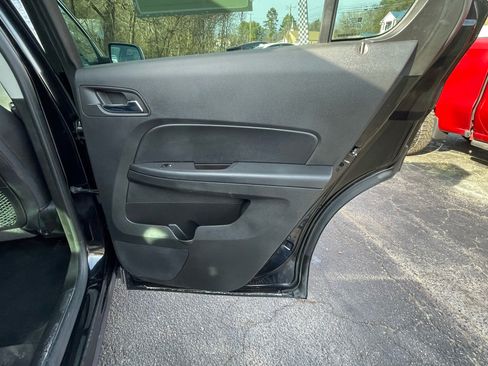 Used 2017 Chevrolet Equinox LS image 24