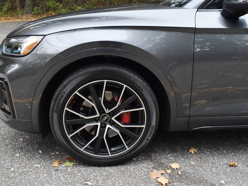 Used 2023 Audi SQ5 Premium Plus w/ Premium Plus Package image 40