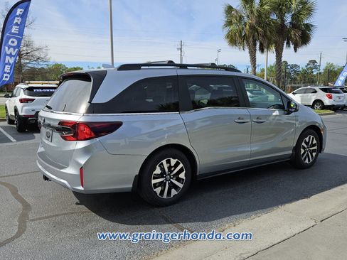 New 2026 Honda Odyssey EX-L image 5