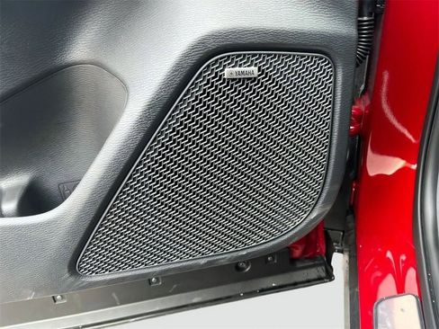 New 2025 Mitsubishi Outlander SE image 22