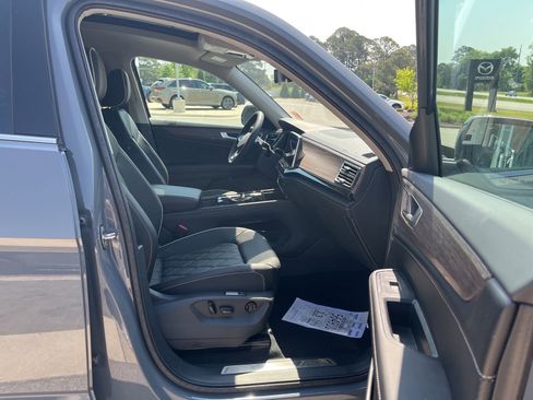 New 2026 Volkswagen Atlas SEL Premium R-Line AWD/4WD image 34