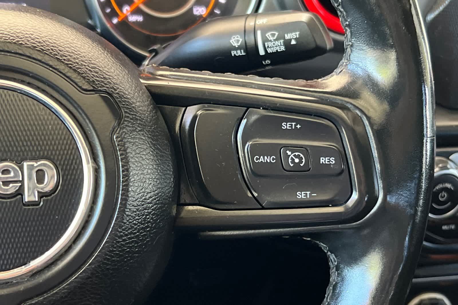 Used 2022 Jeep Gladiator Sport AWD/4WD image 26