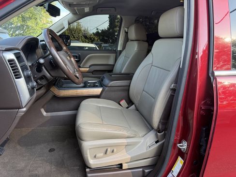 Used 2018 Chevrolet Silverado 1500 LTZ AWD/4WD image 9