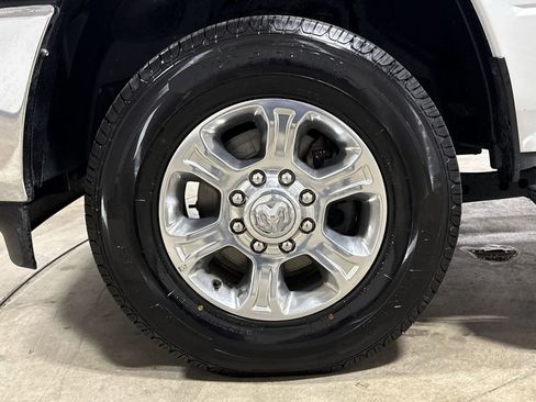 Used 2024 RAM 2500 Big Horn AWD/4WD image 26