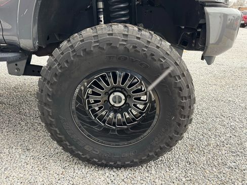 Used 2022 Ford F250 Lariat w/ Tremor Off-Road Package image 5