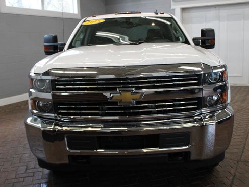 Used 2015 Chevrolet Silverado 2500 W/T w/ WT Convenience Package image 2