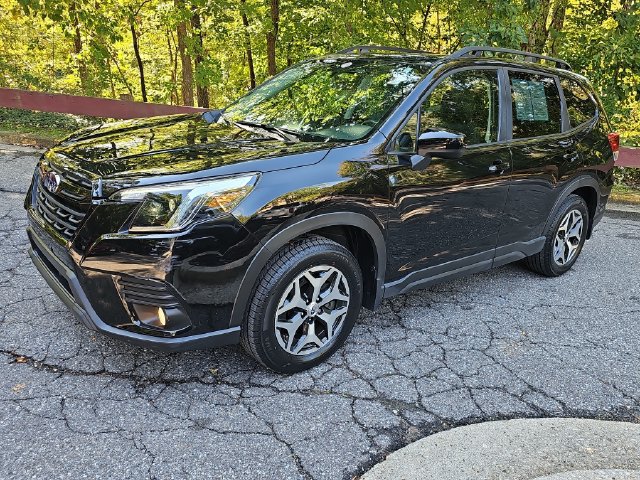 Certified 2023 Subaru Forester Premium AWD/4WD image 4
