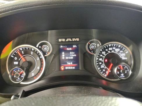 Used 2023 RAM 2500 Tradesman w/ Chrome Appearance Group AWD/4WD image 13