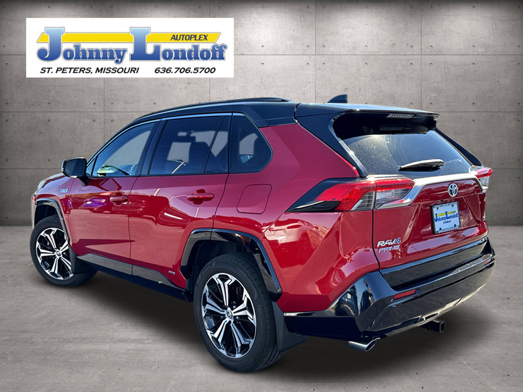 Used 2021 Toyota RAV4 XSE w/ Premium Package AWD/4WD image 3