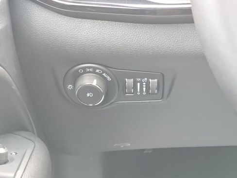 New 2026 Jeep Compass Latitude AWD/4WD image 25