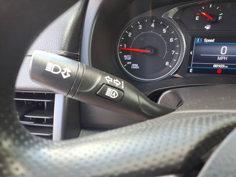 Used 2023 GMC Terrain SLE FWD image 18