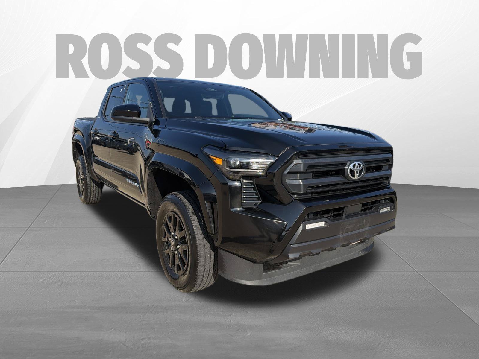 Used 2025 Toyota Tacoma SR5 AWD/4WD image 3