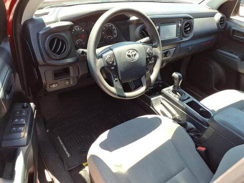 Certified 2019 Toyota Tacoma SR w/ SR Convenience Package AWD/4WD image 15